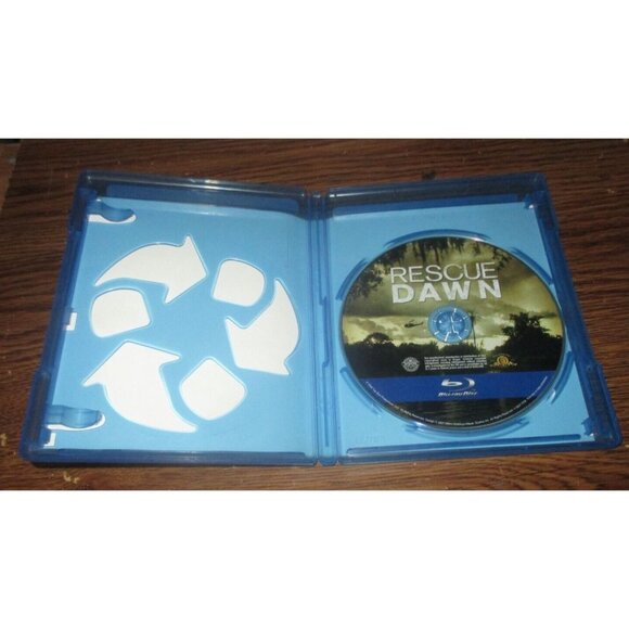 Rescue Dawn (Blu-ray Disc, 2007, Canadian) Christian Bale - Picture 2 of 3